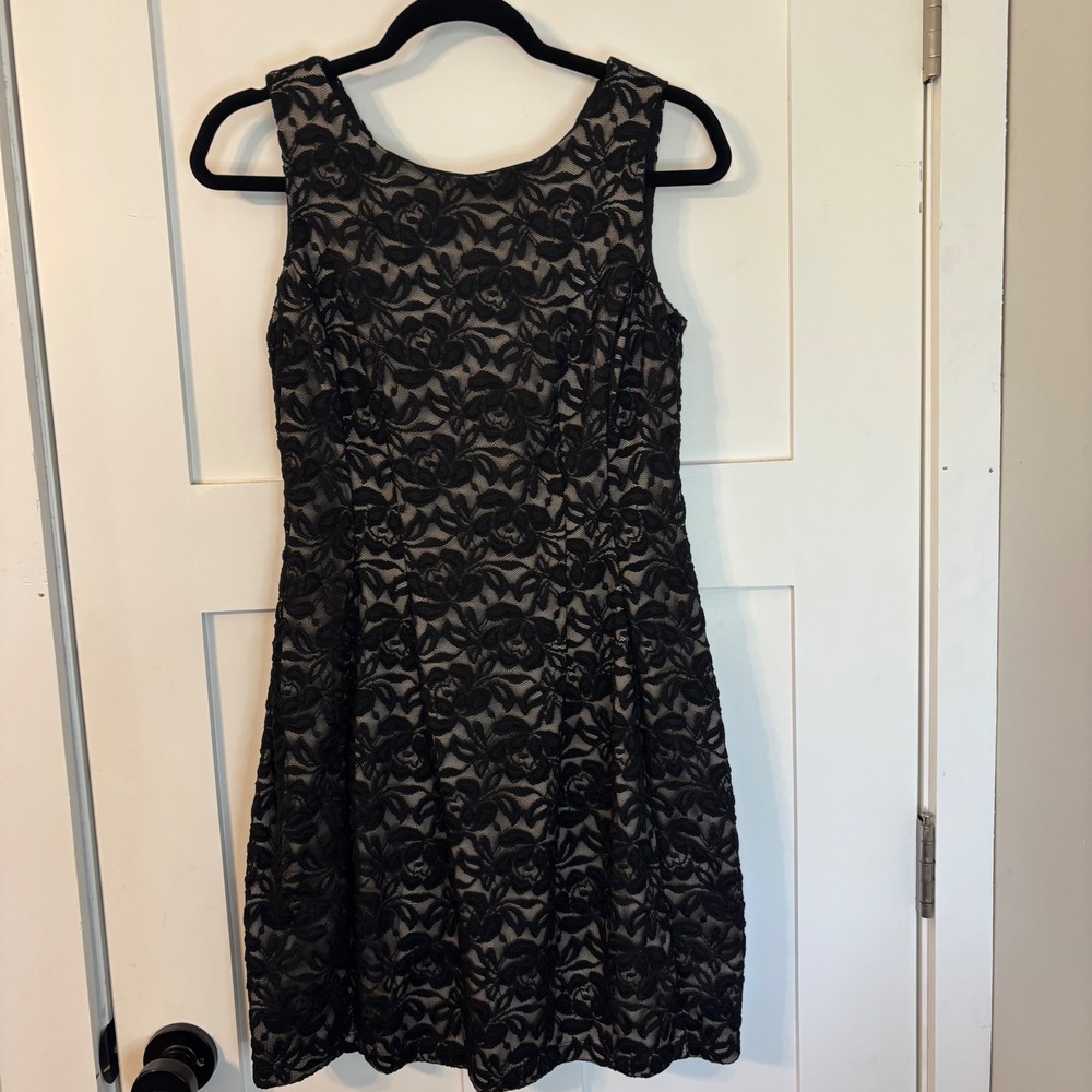 Valerie Bertinelli Black Floral Lace Sleeveless Cocktail Dress Sz 6 Elegant Chic